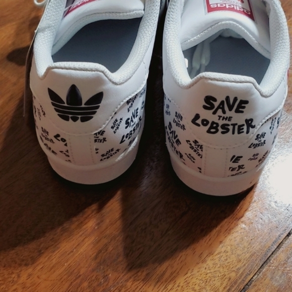 Adidas Save the Lobster 🦞 - Picture 6 of 13